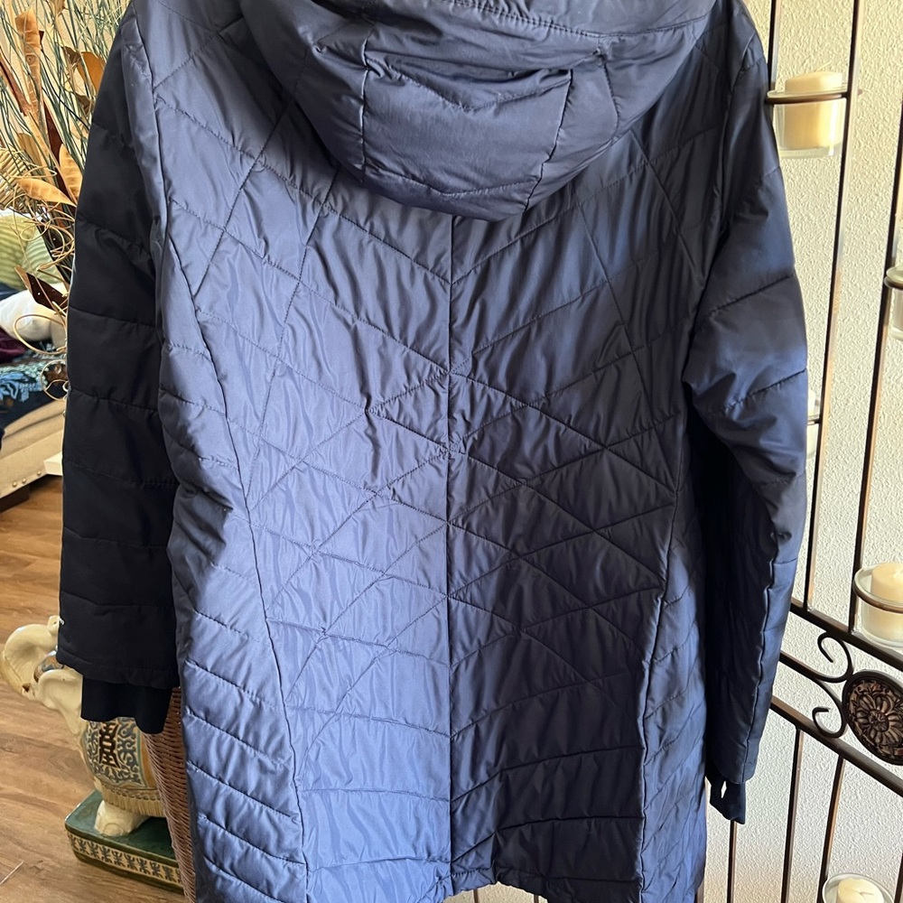Columbia Navy Lightweight Coat - Picture 3 of 3